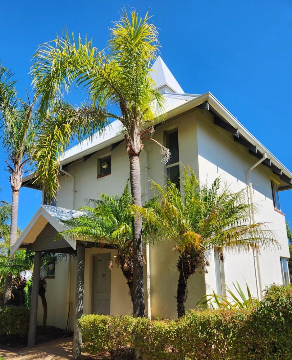 Mercure Bunbury Sanctuary Golf Resort Exterior photo