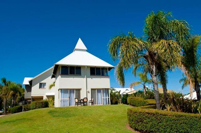 Mercure Bunbury Sanctuary Golf Resort Exterior photo
