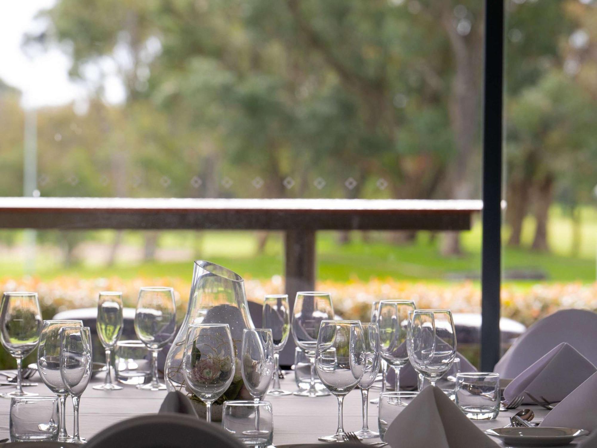 Mercure Bunbury Sanctuary Golf Resort Exterior photo