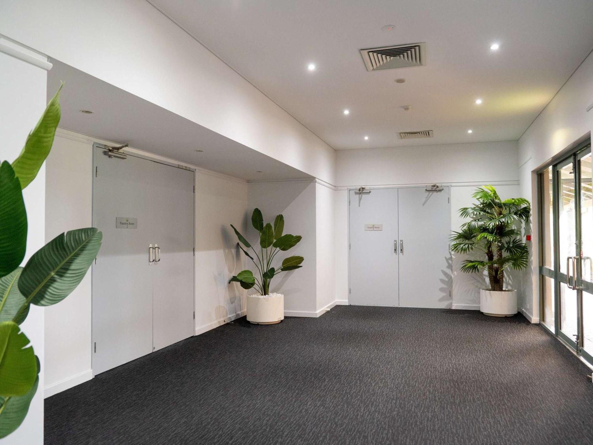 Mercure Bunbury Sanctuary Golf Resort Exterior photo