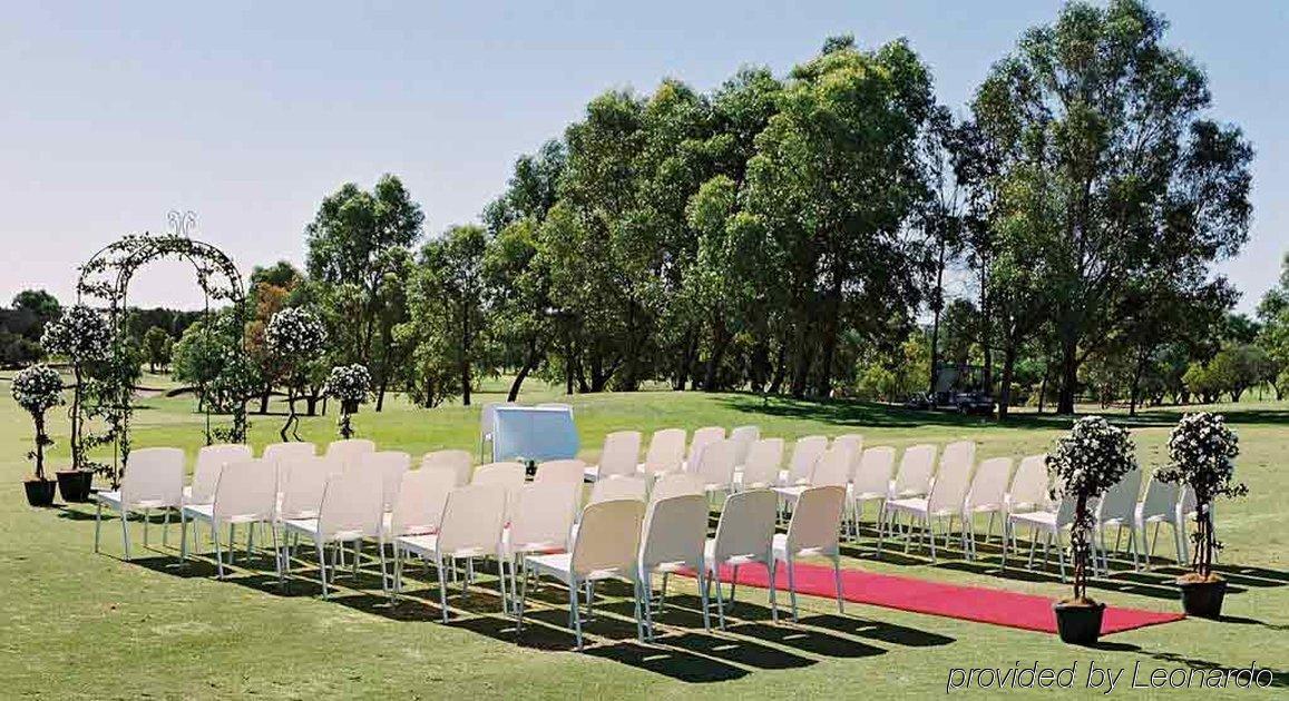 Mercure Bunbury Sanctuary Golf Resort Exterior photo