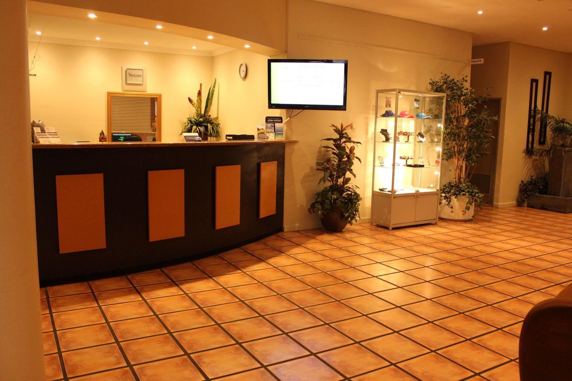 Mercure Bunbury Sanctuary Golf Resort Exterior photo